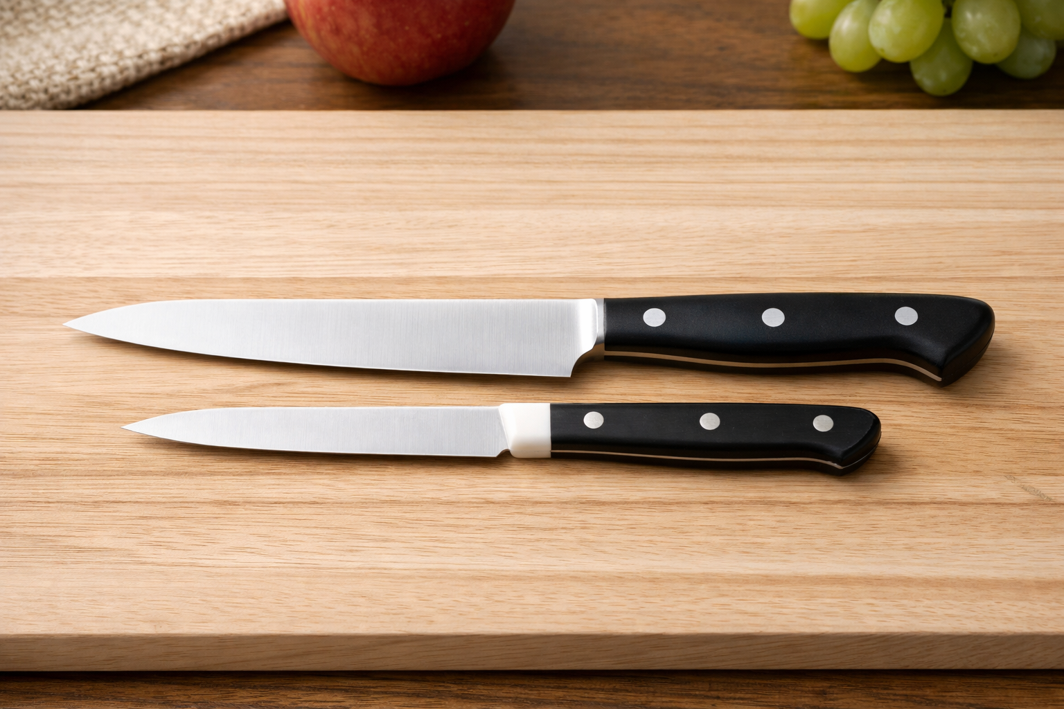 ペティーナイフとは?三徳包丁との違いや選び方、おすすめブランドを徹底解説のイメージ